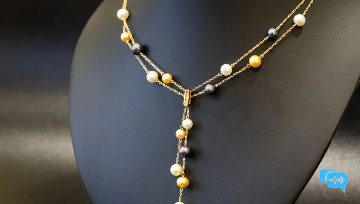 Is a necklace good for job interview